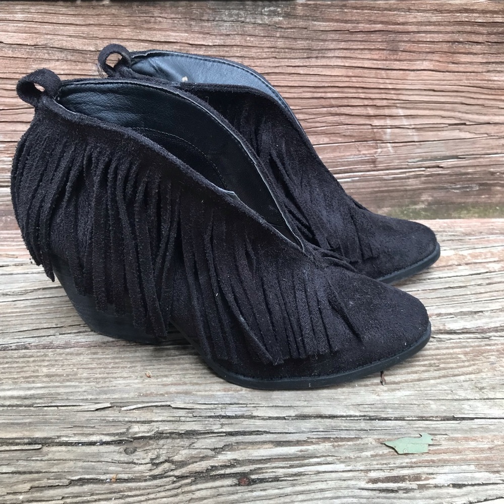 Cato black leather fringe cutout bootie